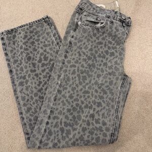Universal Thread Gray Leopard Print Straight Leg Jeans